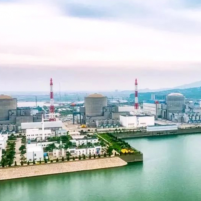 Nuclear power elevator